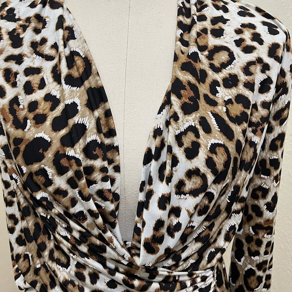 Plus Size Animal Print Blouse Size 3X - Picture 2 of 3